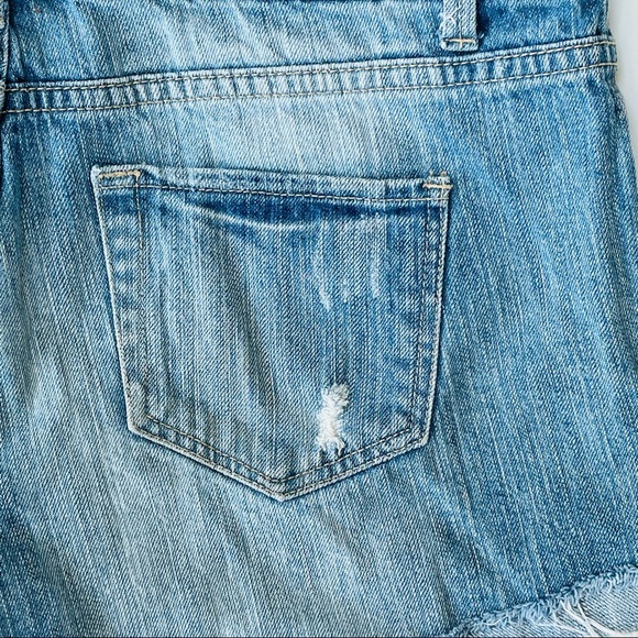 Forever 21 Distressed Shorts - Picture 6 of 8